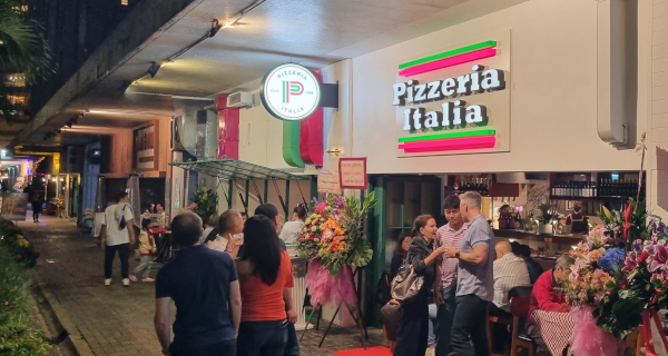 Grand Opening of Pizzeria Italia Lei King Wan 1